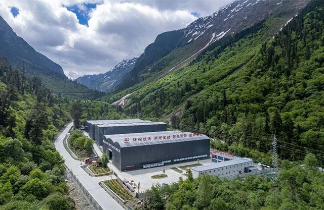 屹立“世界屋脊”｜彩票123app下载安装设备为高原地区基础设施建设添能蓄势